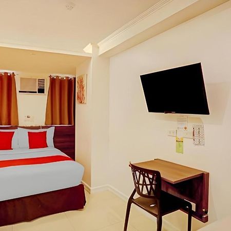 Super Oyo Capital O 232 Nest Nano Suites Fort Makati City Exterior photo