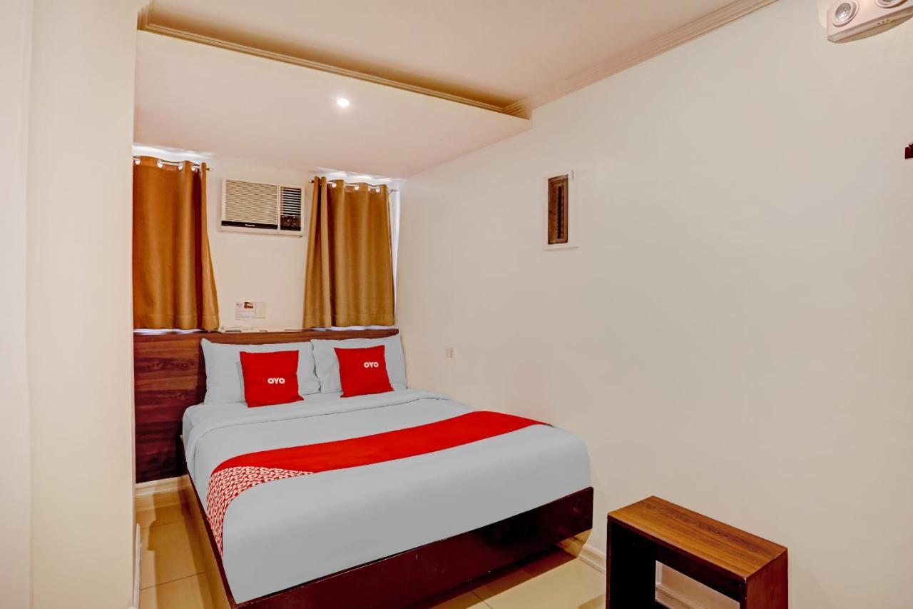 Super Oyo Capital O 232 Nest Nano Suites Fort Makati City Exterior photo