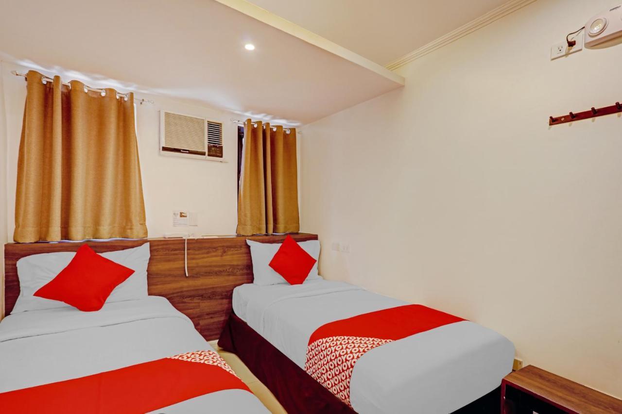 Super Oyo Capital O 232 Nest Nano Suites Fort Makati City Exterior photo