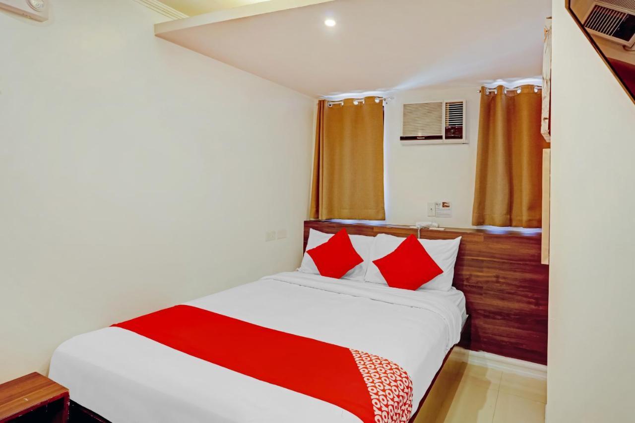 Super Oyo Capital O 232 Nest Nano Suites Fort Makati City Exterior photo