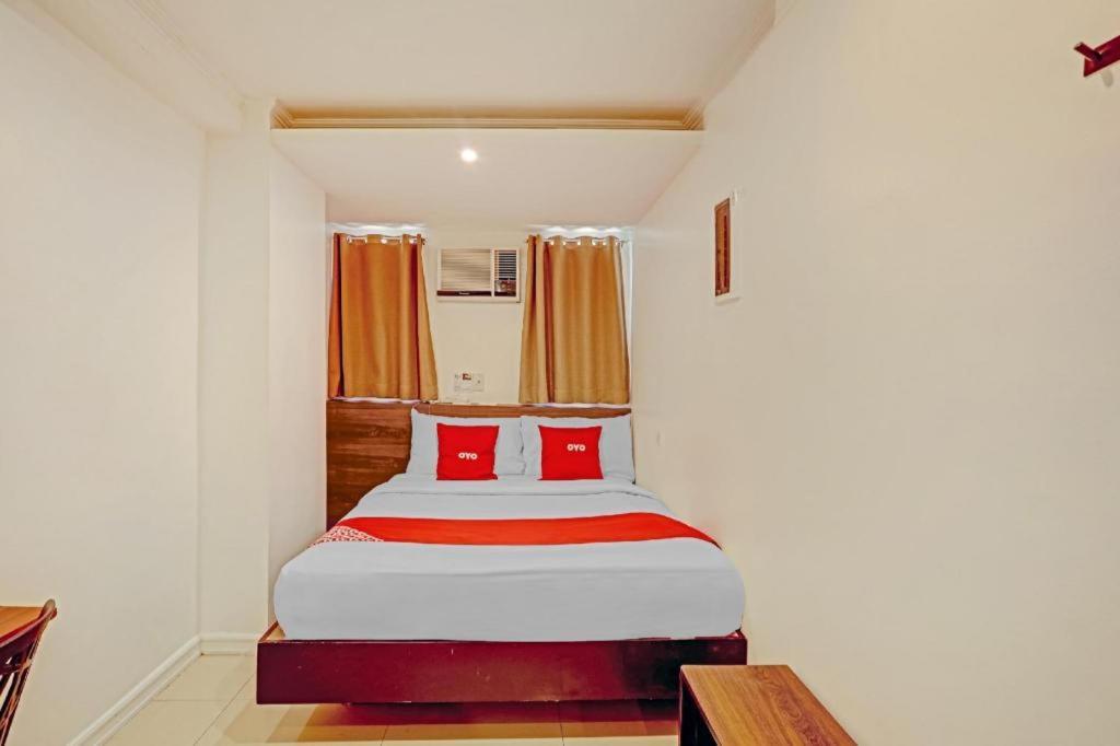 Super Oyo Capital O 232 Nest Nano Suites Fort Makati City Exterior photo