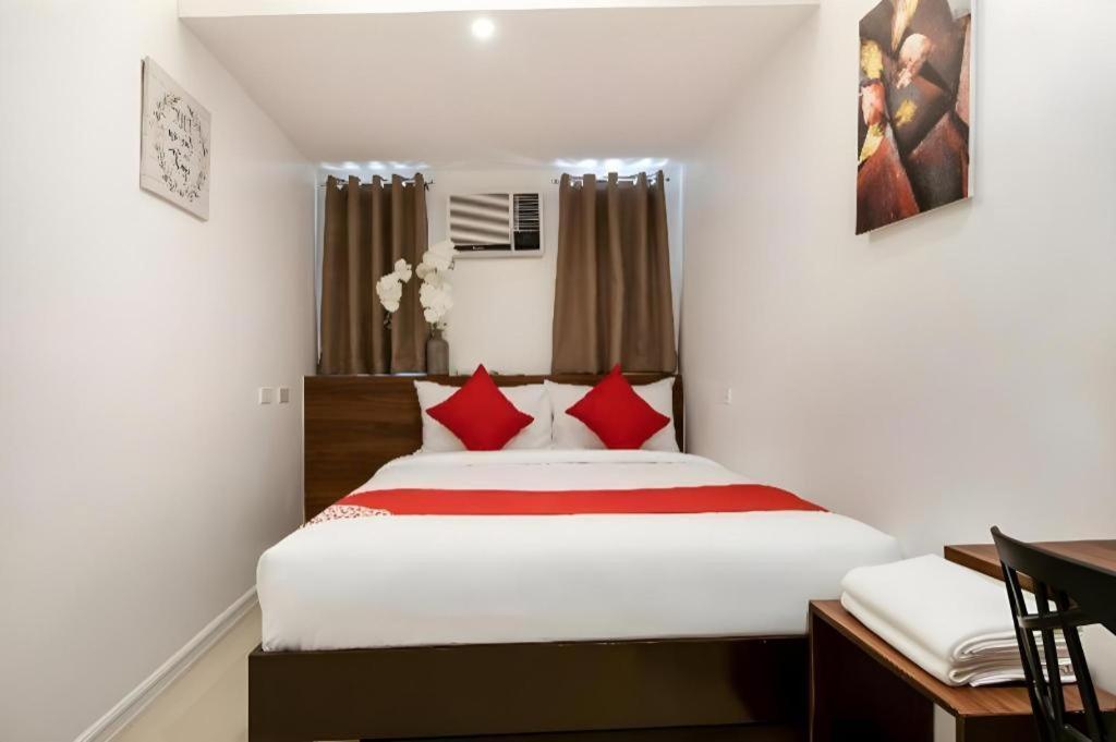 Super Oyo Capital O 232 Nest Nano Suites Fort Makati City Exterior photo