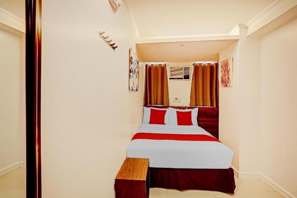 Super Oyo Capital O 232 Nest Nano Suites Fort Makati City Exterior photo